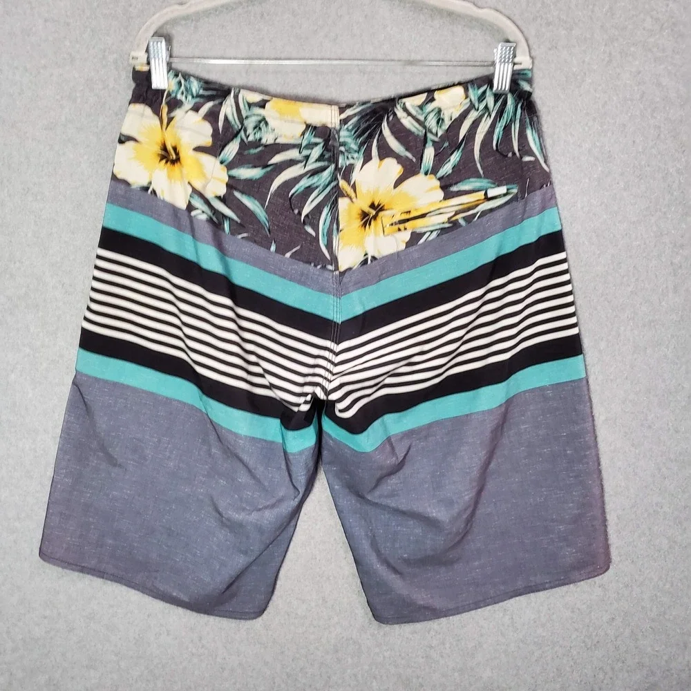 Palmwave Men Swimwear 34‎ Gray Floral Board Shorts Surf